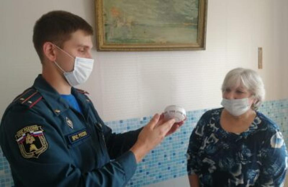 Учуяли дым — пожара не будет, напоминает жителям диспетчерская служба жителям в Болотном