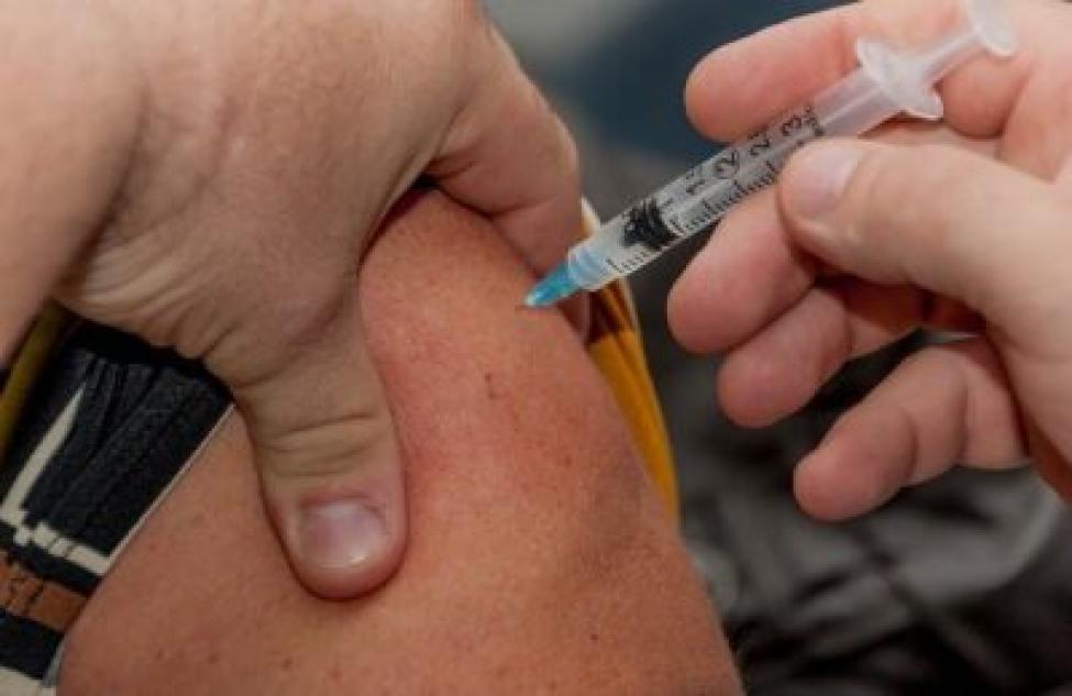 Пройти вакцинацию от ковида и получить QR-код могут жители Болотнинского района
