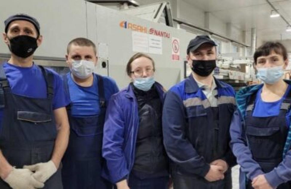 Автоматчик гофротарного завода попал на Доску почета в Болотном