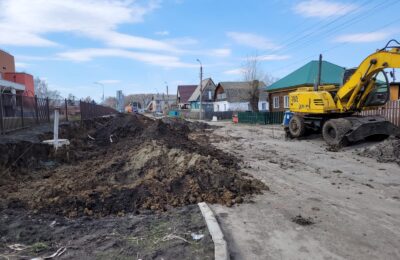 В Болотном началось обустройство дороги к новой школе 