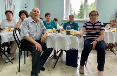 Болотнинские пенсионеры отметили 85-летие Новосибирской области  русскими песнями