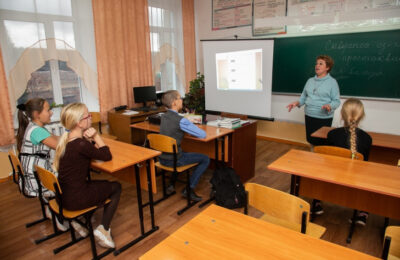 Вероятность дистанта в школах Новосибирской области прокомментировал министр Федорчук