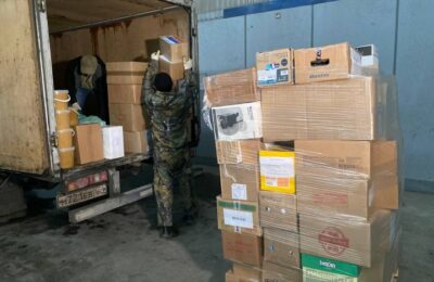 Двенадцать тонн гуманитарного груза отправили в зону СВО из Новосибирской области