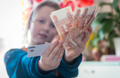 Полмиллиарда на детские выплаты получит Новосибирская область