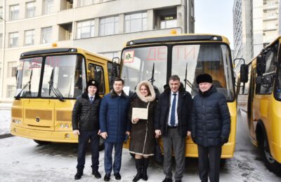 Новый школьный автобус отправился в Болотнинский район
