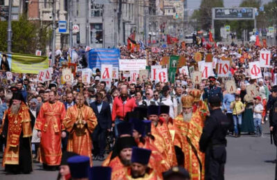 В Новосибирске более 7 тысяч человек приняли участие в Крестном ходе в честь Дня славянской культуры