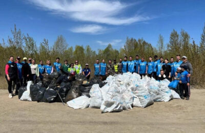 Почти тысячу кубометров мусора вывезли с берегов водоемов Новосибирской области