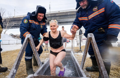 Крещенские купания в Новосибирской области завершились без происшествий