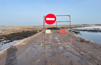 В Новосибирской области паводком смыло участок дороги