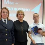 Болотнинским школьникам вручили паспорта в рамках Всероссийской акции «Мы — граждане России»