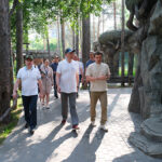 Губернатор Травников поручил улучшить транспортную доступность Новосибирского зоопарка