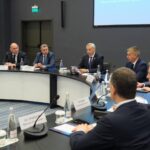 Андрей Травников вручил благодарности Путина жителям Новосибирской области