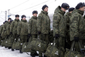 С вокзала Новосибирск-Главный отправили в Москву более 180 новобранцев