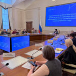 В Правительстве региона рассмотрели вопросы организации семейного обучения в Новосибирской области