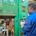 Участник СВО из Камеруна стал гражданином России и работает на заводе