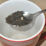 В новосибирских магазинах убирают с продажи опасный чай из Казахстана