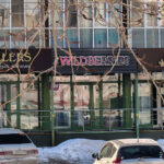 Маркетплейсы отказались переводить вывески на русский с 1 марта в Новосибирске