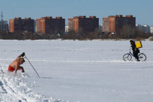 Синоптики прогнозируют жителям Новосибирска теплую погоду и снегопад