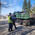 Губернатор Андрей Травников поручил главам муниципалитетов привести в порядок территории в преддверии майских праздников