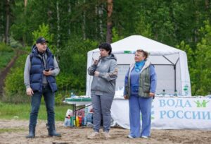 Более 150 добровольцев приняли участие в очистке берега Новосибирского водохранилища