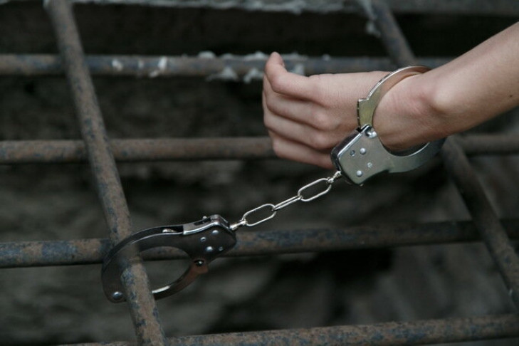 Житель Тогучина украл из офиса микрозаймов в Новосибирске 24 тысячи рублей