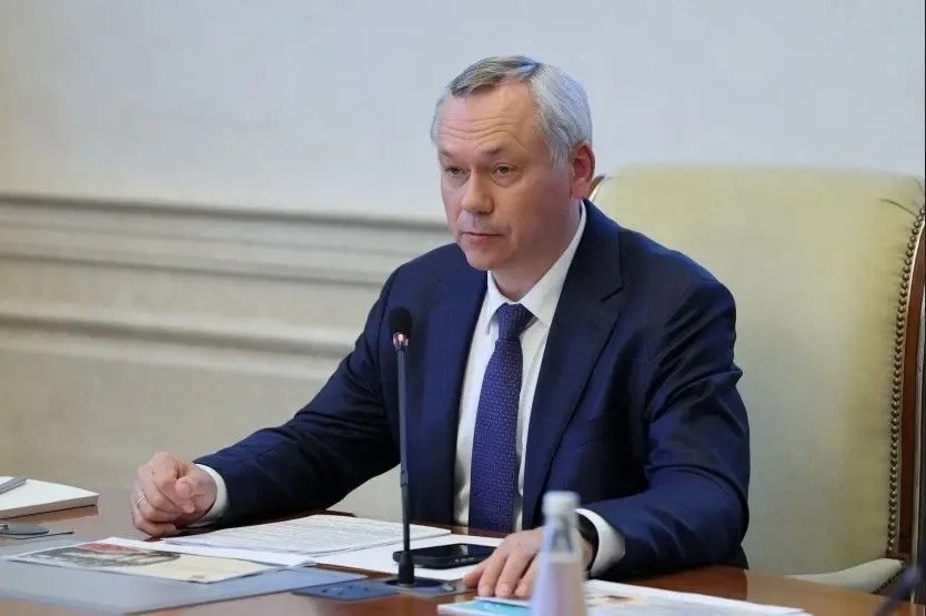 Андрей Травников поручил чиновникам экономить топливо
