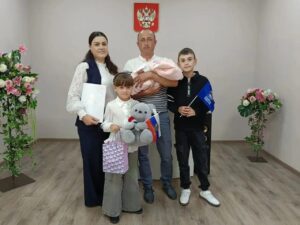 Юбилейный малыш родился в Болотнинском районе