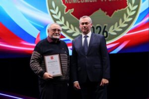 Андрей Травников: Комсомол – это бесценная школа общения, первого руководства, осознания ответственности за порученное дело